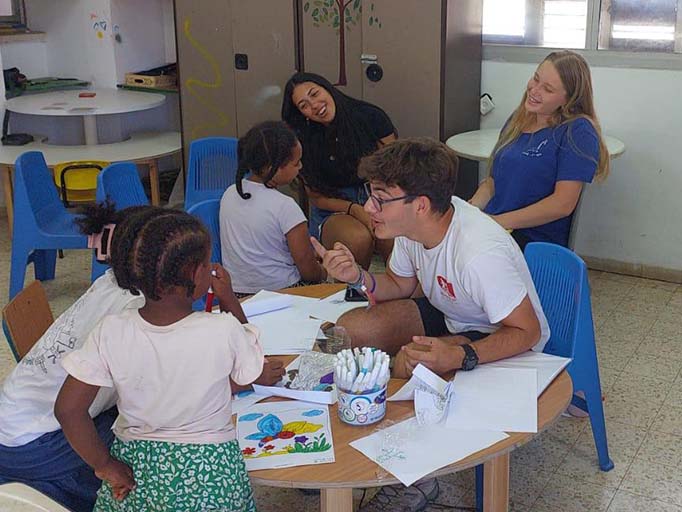 עושים טוב בעמק - התנדבות במרכזי קליטה